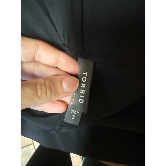 Torrid Womens Black Swim Shorts With Stylish Lattice Side Detail Size 3 Comfy St - Picture 6 of 6